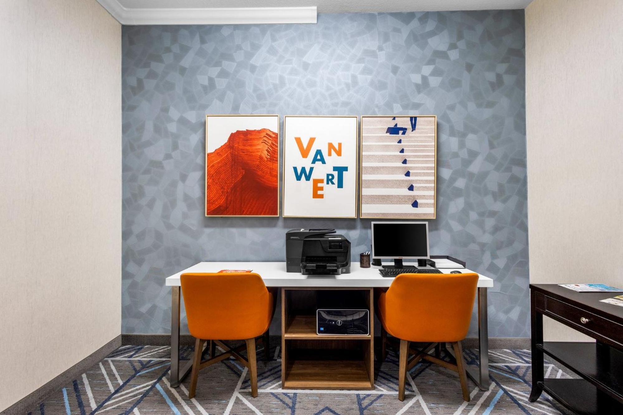 Holiday Inn Express Hotel & Suites Van Wert By Ihg Exterior photo